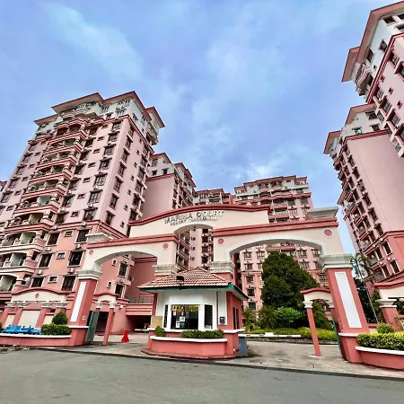 Marina Court Vacation Home 3 Bedrooms - Kota Kinabalu Exterior photo