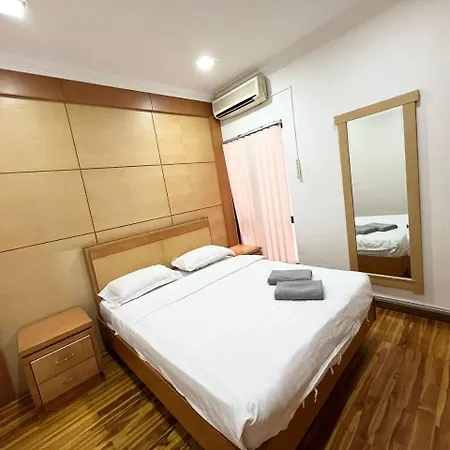 Marina Court Vacation Home 3 Bedrooms - Kota Kinabalu Exterior photo