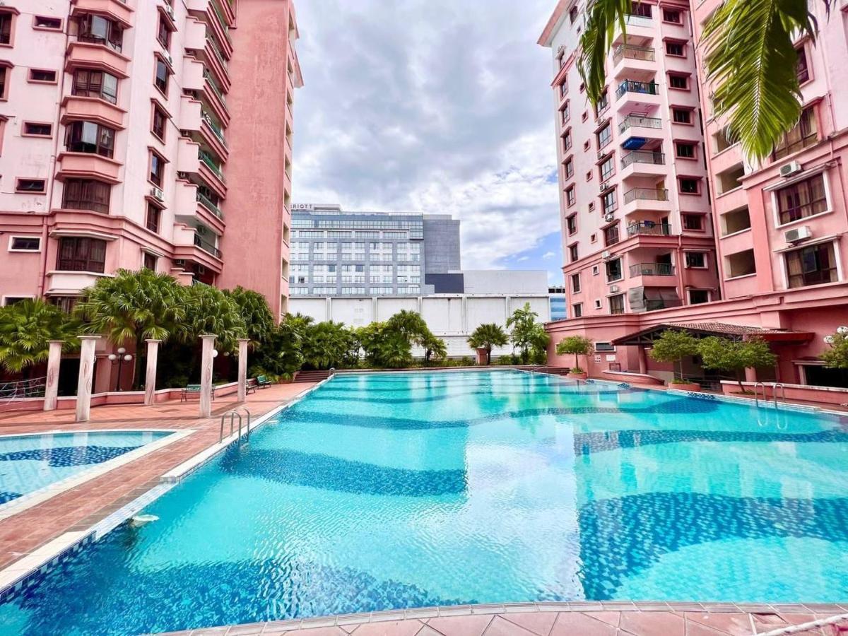 Marina Court Vacation 3 Bedrooms - Kota Kinabalu