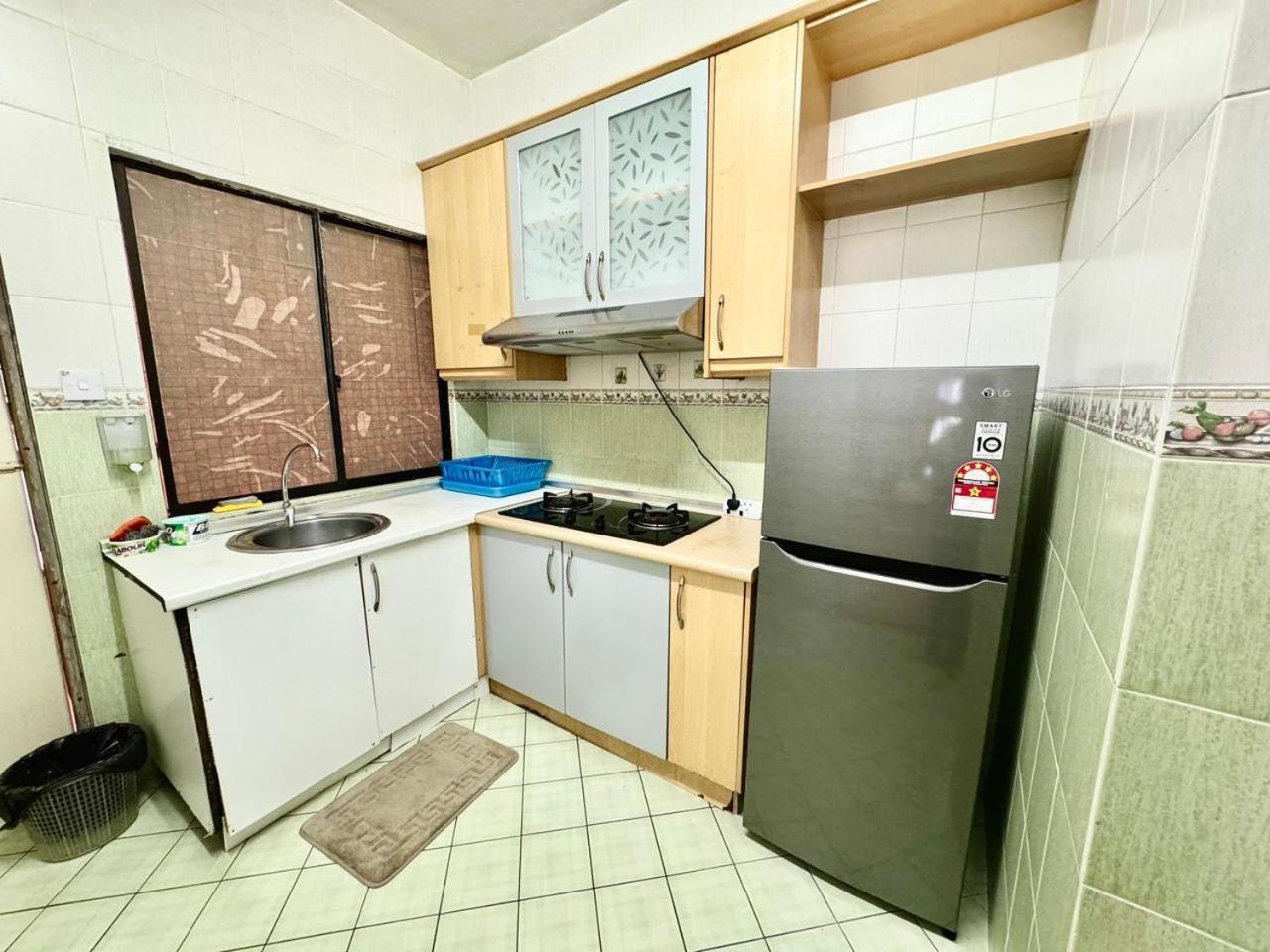 Apartment Marina Court Vacation 3 Bedrooms - Kota Kinabalu