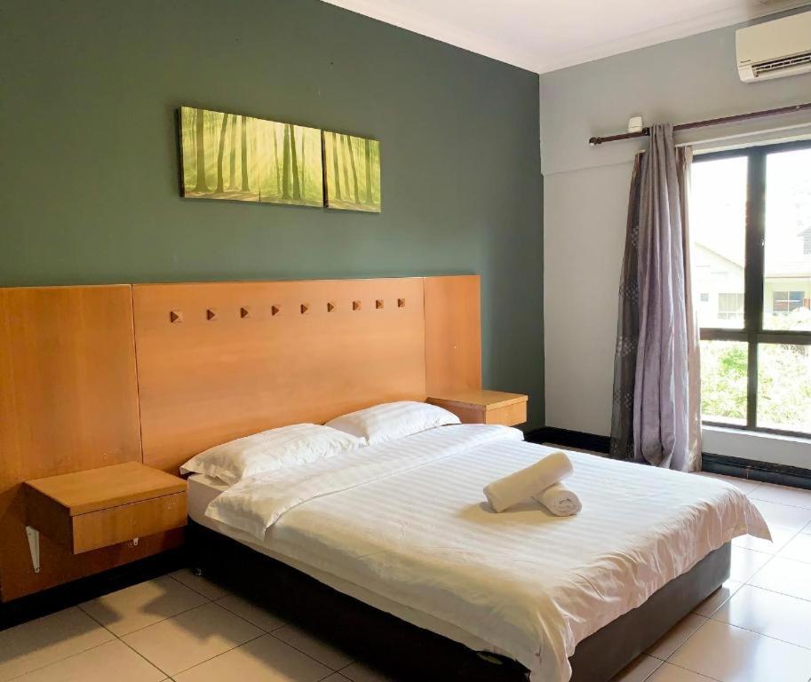 Marina Court Vacation 3 Bedrooms -