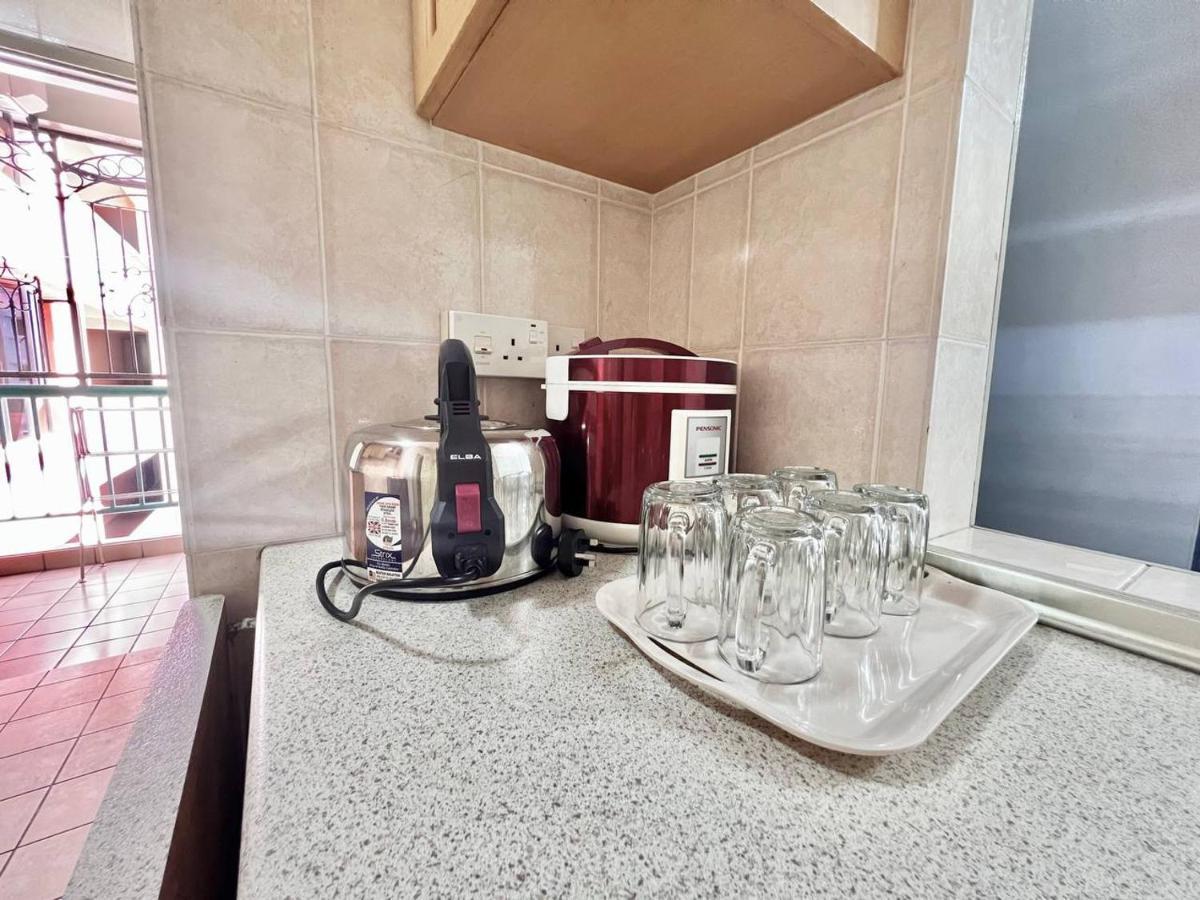 Apartment Marina Court Vacation 3 Bedrooms - Kota Kinabalu