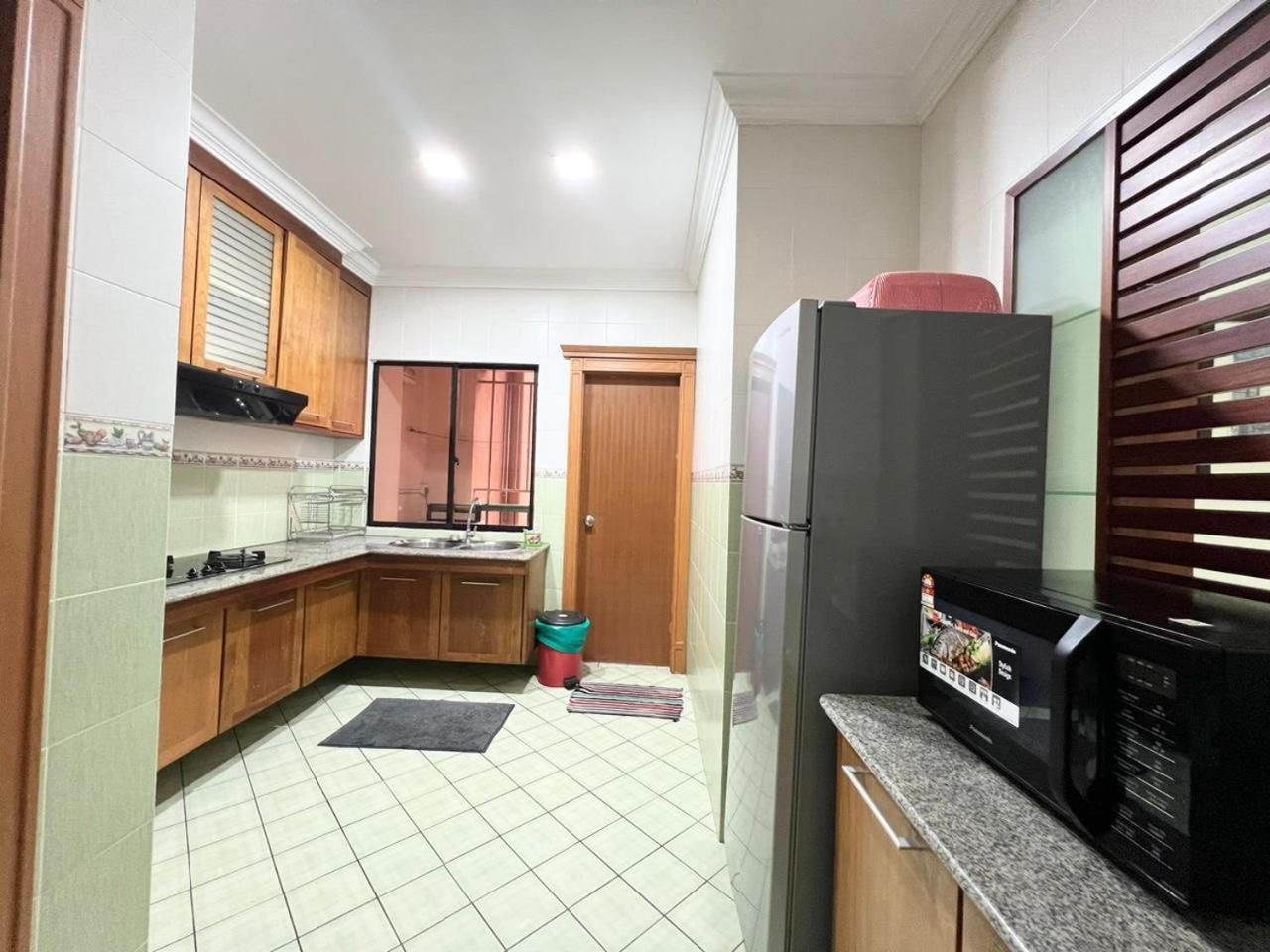 Marina Court Vacation 3 Bedrooms - * Kota Kinabalu