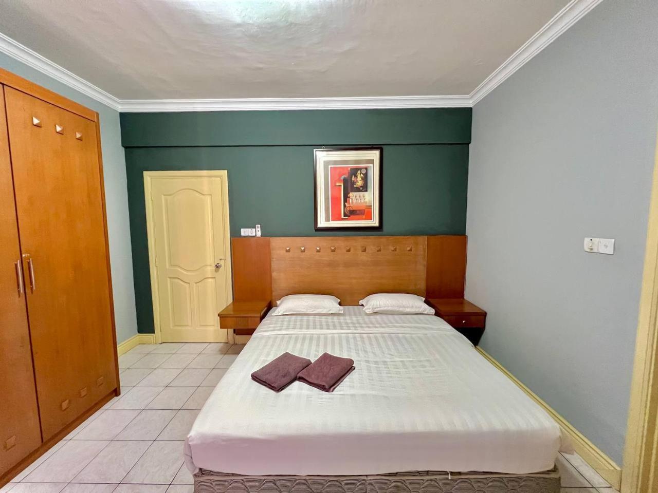 Marina Court Vacation 3 Bedrooms - *