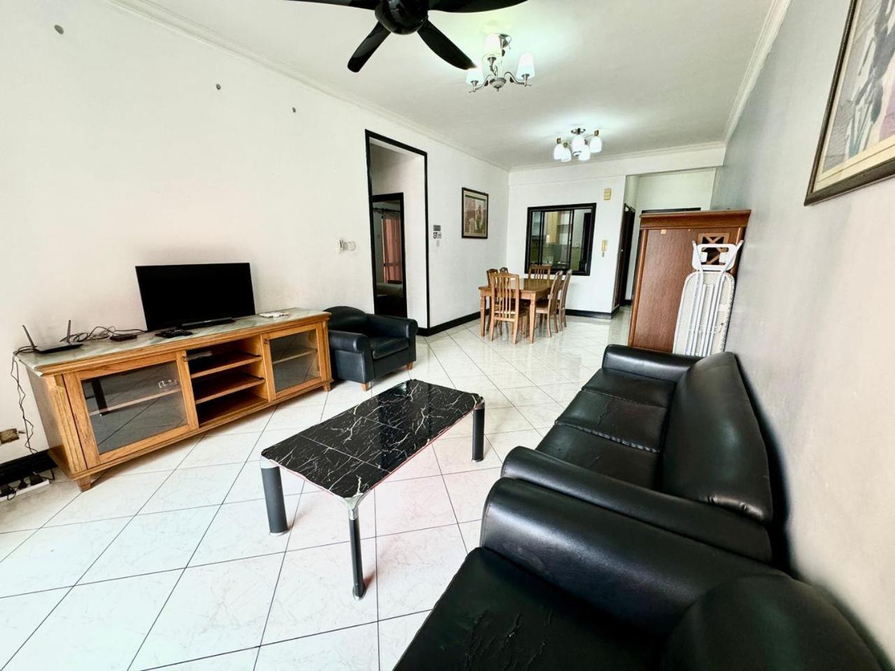 Marina Court Vacation 3 Bedrooms - *